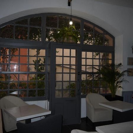 Hotel Portalet Hyères Kültér fotó