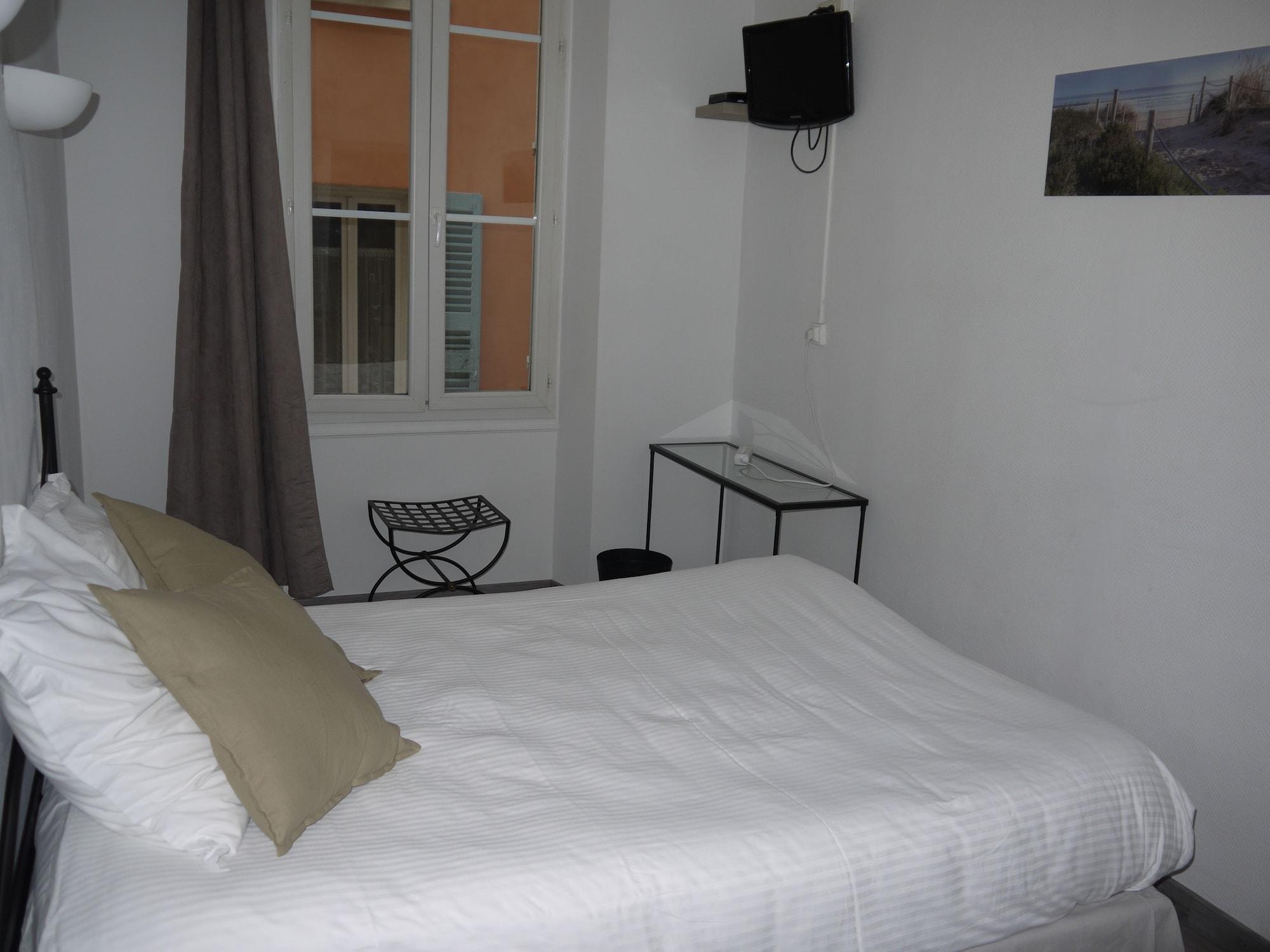Hotel Portalet Hyères Kültér fotó